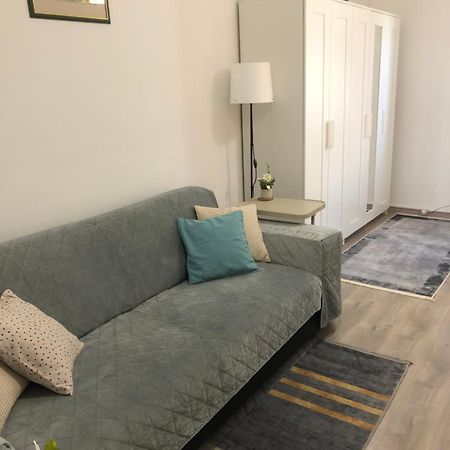 Studio Stipe- With Free Parking, Self Check-In 0-24 ザグレブ エクステリア 写真
