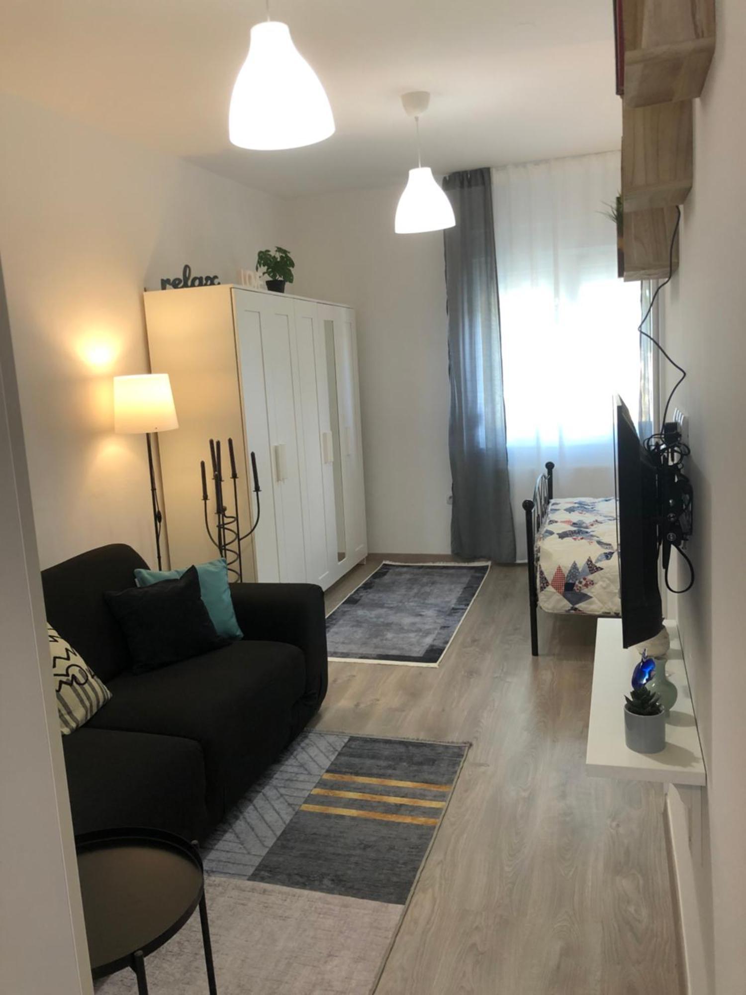 Studio Stipe- With Free Parking, Self Check-In 0-24 ザグレブ エクステリア 写真