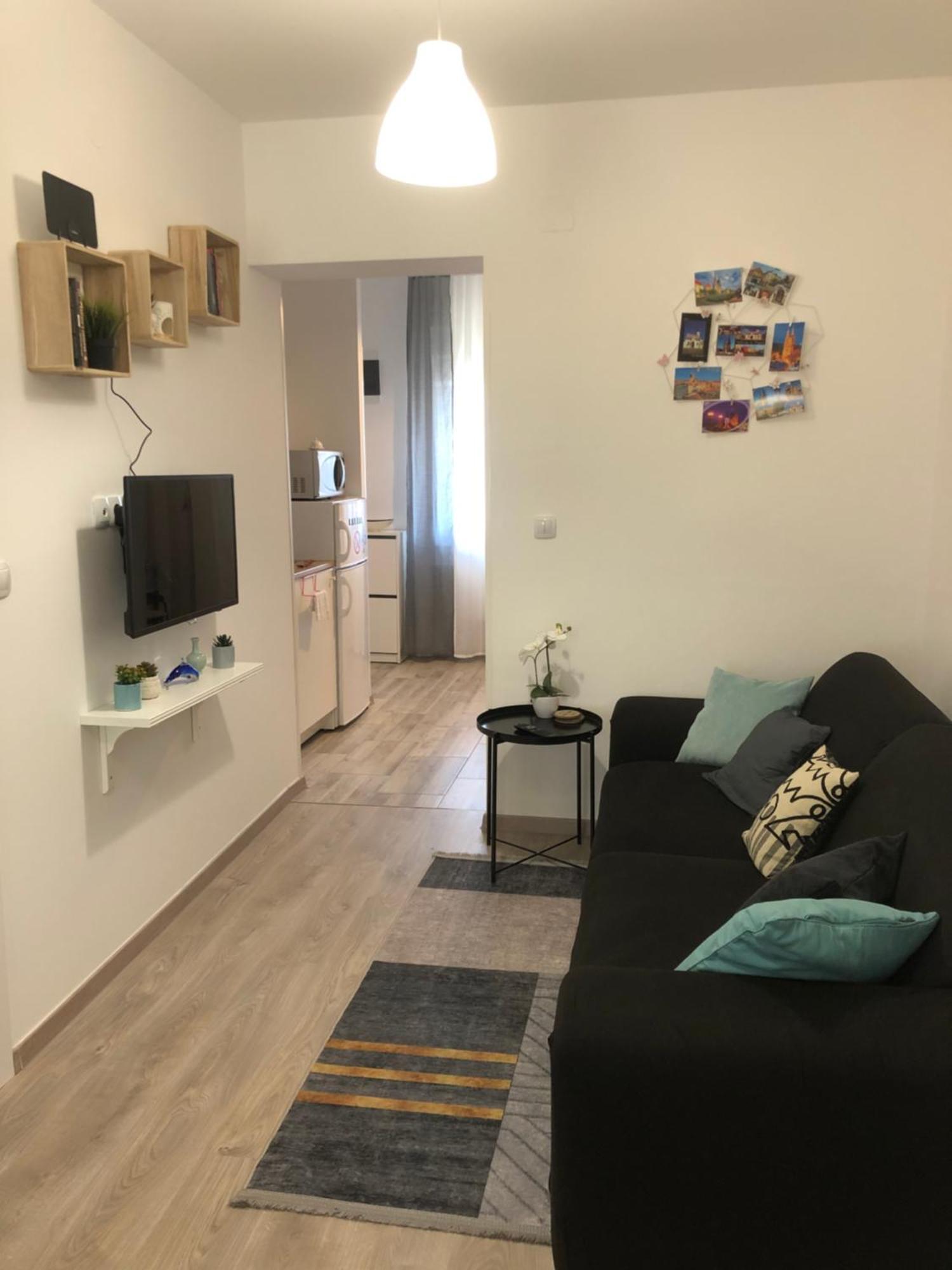Studio Stipe- With Free Parking, Self Check-In 0-24 ザグレブ エクステリア 写真